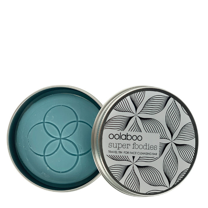 Oolaboo Travel Tin for Face Cleansing Bar open blik met blauwe zeep