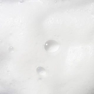 Idun minerals Mineral Cleansing Mousse textuur2