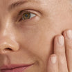 Dermalogica SkinPerfect Primer SPF 30 aangebracht op het gezicht