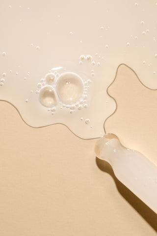 Alpha-H Vitamin E Serum textuur van het serum