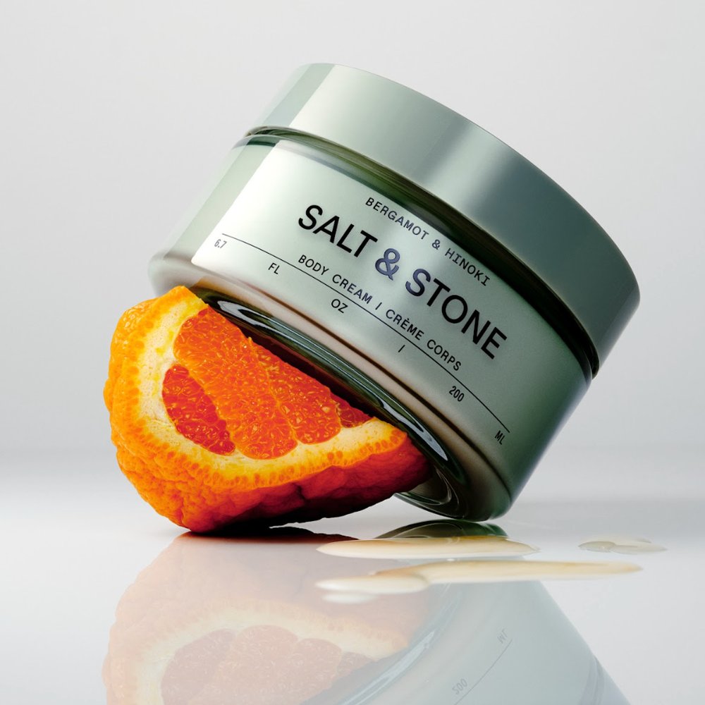 Salt & Stone Body Cream Bergamot & Hinoki 200ml pot met grapefruit
