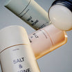 Salt & Stone Deodorant Santal & Vetiver 75gr deodorants schuin
